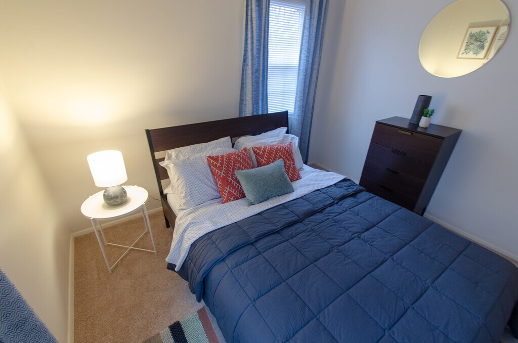 Broadview Gardens & Pleasant Valley Apartments in Cleveland, OH