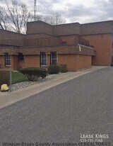 6325 Thornberry Crescent in Windsor, ON - Building Photo