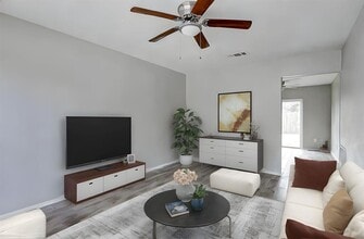 4969 E Ridge Creek Dr in Houston, TX - Building Photo - Building Photo