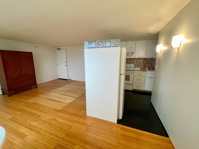 property at 1060 Kamehameha Hwy