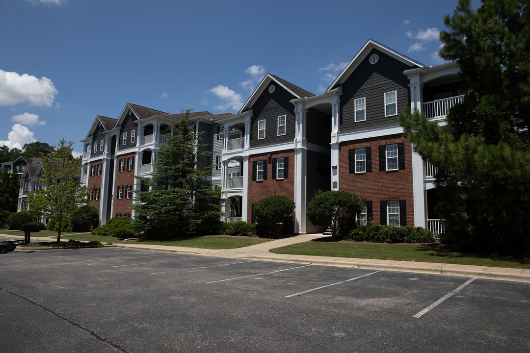 Bluffs at Riverview in Birmingham, AL - Building Photo