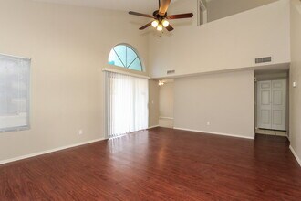 3630 W Escuda Dr in Glendale, AZ - Building Photo - Building Photo