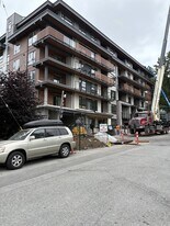 150 James Rd in Port Moody, BC - Building Photo