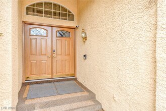 2217 Harbor Cliff Dr in Las Vegas, NV - Building Photo - Building Photo