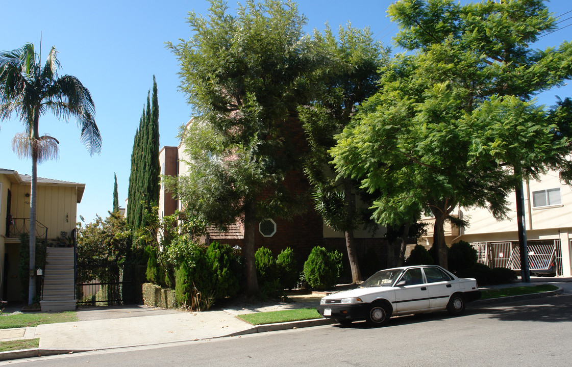 1815 Westholme Ave in Los Angeles, CA - Building Photo