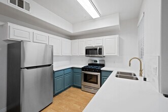 Fleetwood in Las Vegas, NV - Building Photo - Building Photo