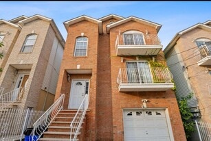 31-33-33 Chester Ave in Newark, NJ - Building Photo