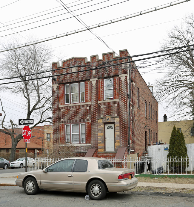 4790 Barnes in Bronx, NY - Building Photo - Building Photo