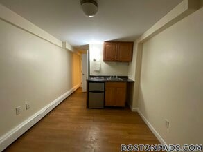 51 S Huntington Ave in Boston, MA - Building Photo - Building Photo