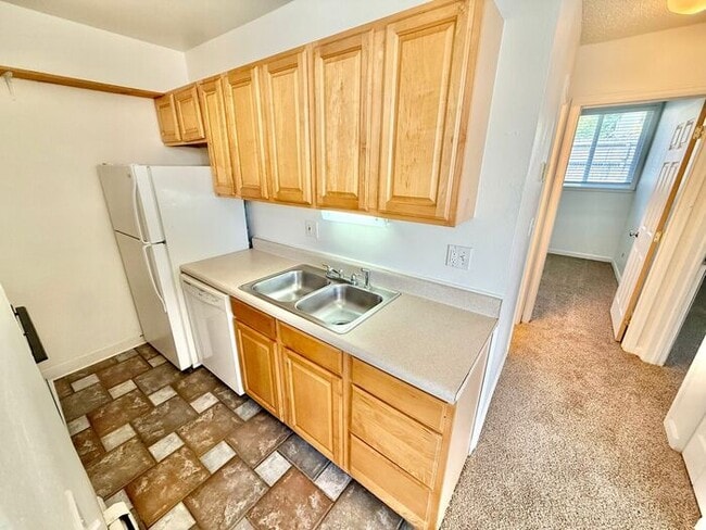 property at 1925 Pecan St