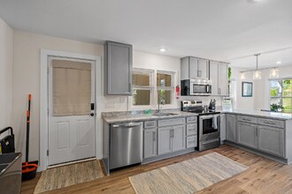68 1st St in Glens Falls, NY - Building Photo - Building Photo