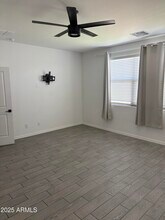 3332 W Dunbar Dr in Phoenix, AZ - Building Photo - Building Photo