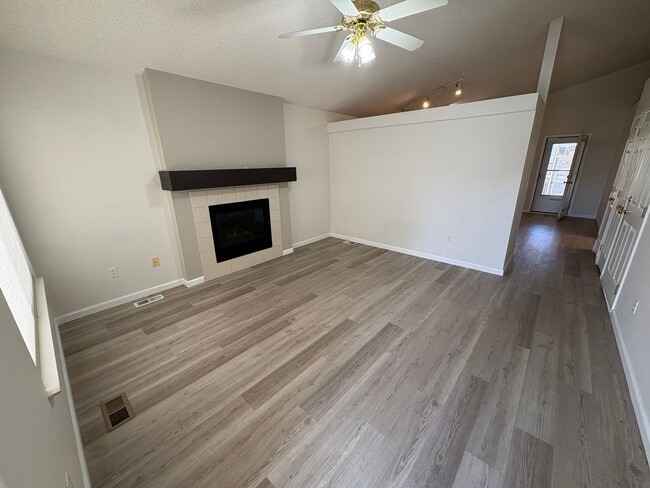 1910 Fountain Ct in Longmont, CO - Building Photo - Building Photo