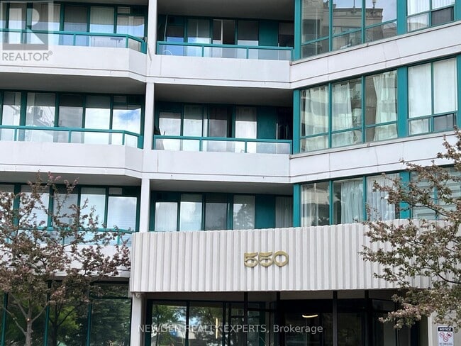 property at 550 Webb Dr
