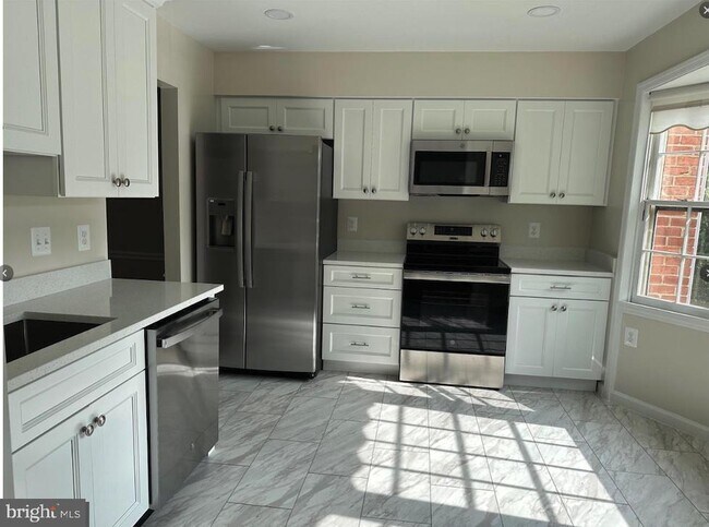 4506 Shoal Creek Ct in Alexandria, VA - Building Photo - Building Photo