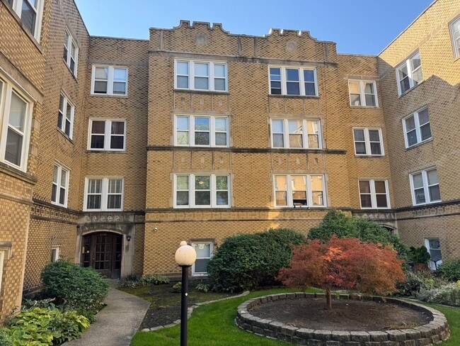 property at 6316 N Richmond St