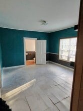 219 West Bell Street, Unit B in Statesville, NC - Building Photo - Building Photo