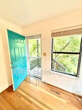 542 Whitcover Cir in Charlottesville, VA - Building Photo - Building Photo