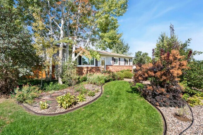 1001 Ida Dr in Loveland, CO - Building Photo - Building Photo