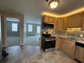 3 Cook St in Douglas, MA - Building Photo - Building Photo