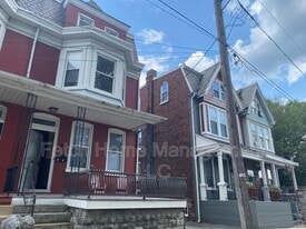 129 N 2nd St in Columbia, PA - Building Photo