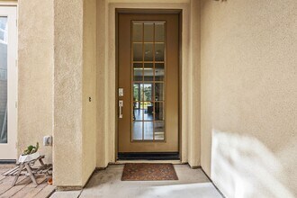 6705 Elegante Wy in San Diego, CA - Building Photo - Building Photo