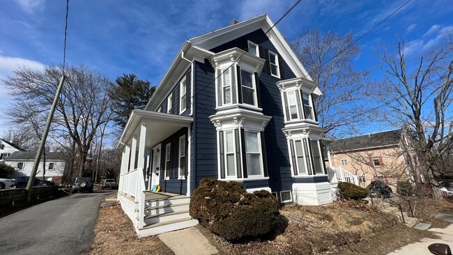 71 Atkinson St in Dover, NH - Building Photo - Building Photo