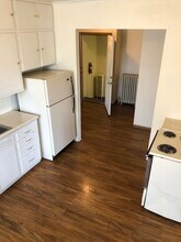 958 W 6th Ave, Unit A in Oshkosh, WI - Foto de edificio - Building Photo
