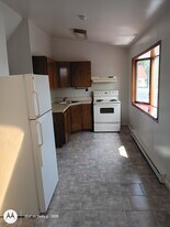 998 Sanford Ave, Unit 03 in Irvington, NJ - Building Photo