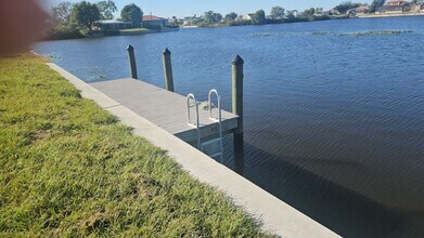 1516 NW 8th Pl in Cape Coral, FL - Building Photo - Building Photo