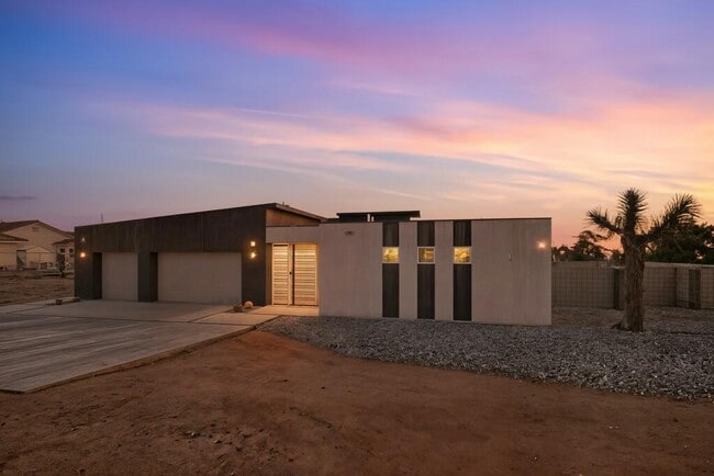 58654 Piedmont Dr in Yucca Valley, CA - Building Photo - Building Photo