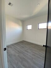 20 Lake St in Somerville, MA - Building Photo - Building Photo