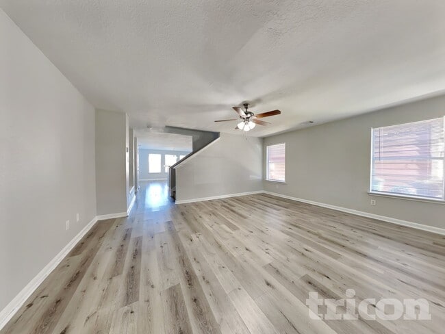 10111 Victoria Falls Ln in Houston, TX - Building Photo - Building Photo