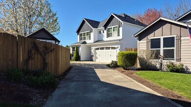 4231 NE 157th Ct in Vancouver, WA - Building Photo - Building Photo