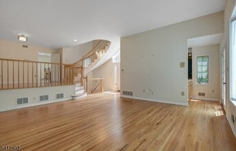 4 Dearburn Ct in Florham Park, NJ - Building Photo - Building Photo