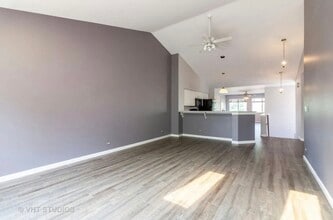 1069 Ripple Ridge in Darien, IL - Building Photo - Building Photo