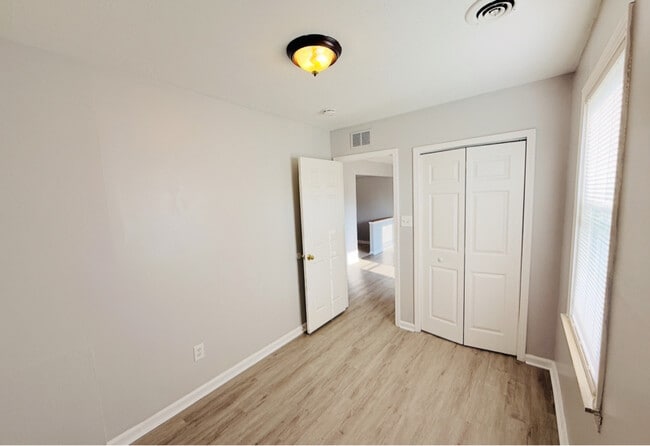 23816 Kathleen Ave in Warren, MI - Building Photo - Building Photo