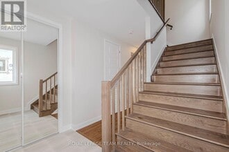2055 Postilion St in Ottawa, ON - Building Photo - Building Photo
