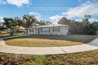 1040 Edgehill Ave in Spring Hill, FL - Building Photo - Building Photo