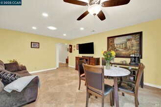 139 Pepperwood St in Hercules, CA - Building Photo - Building Photo