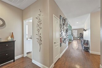 8912 Winding Valley Dr in Fort Worth, TX - Building Photo - Building Photo