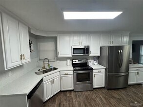 3000 Royal Palms Cir in McAllen, TX - Building Photo - Building Photo