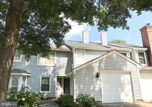 property at 21 Colebrook Ct
