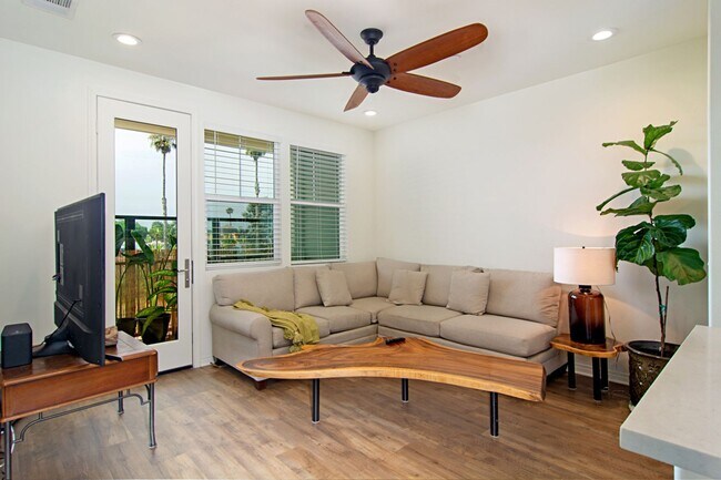 511 Sandpiper Wy in Imperial Beach, CA - Building Photo - Building Photo
