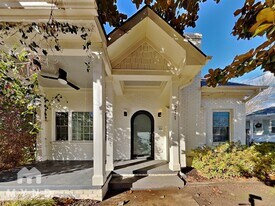 211 Idlewild Ave in Raleigh, NC - Building Photo