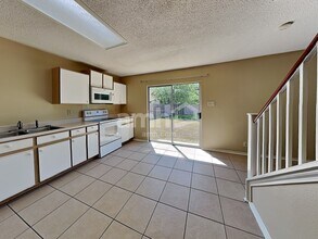 7119 Rock Blf in San Antonio, TX - Building Photo - Building Photo