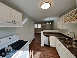 305 S Spargo St in Dallas, NC - Building Photo - Building Photo