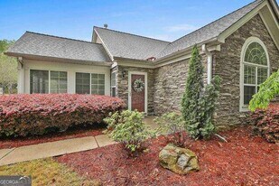 195 Rehobeth Way in Fayetteville, GA - Building Photo