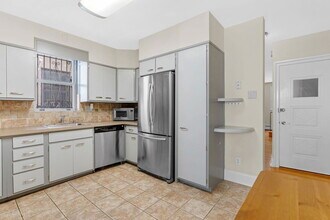 1833 Spruce St in Philadelphia, PA - Building Photo - Building Photo