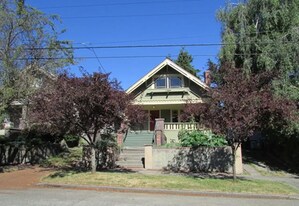 4118 Densmore Ave N in Seattle, WA - Building Photo
